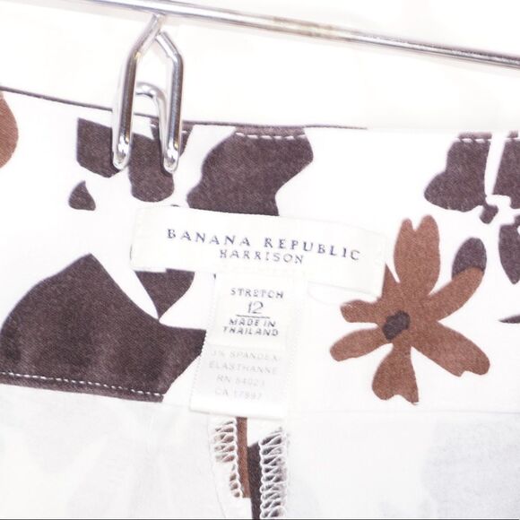 Banana Republic Harrison White/Brown Floral Capri - Picture 2 of 4